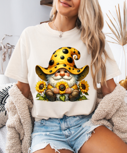 Sunflower Gnome Looking Forward PNG, Gnome Holding a Flower Graphic, Watercolor Sunflower Gnome Clipart, Summer Sunflower Gnome Clipart, Cute Gnome Clipart, Sunflower Gnome Looking Forward Graphic, Digital Download